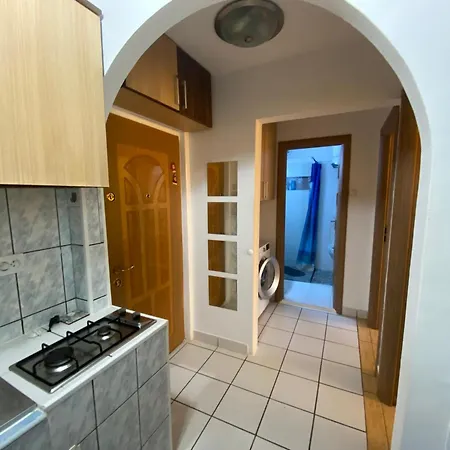 View Exposed Apartment *